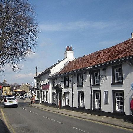 Swan & Talbot Inn Wetherby Esterno foto