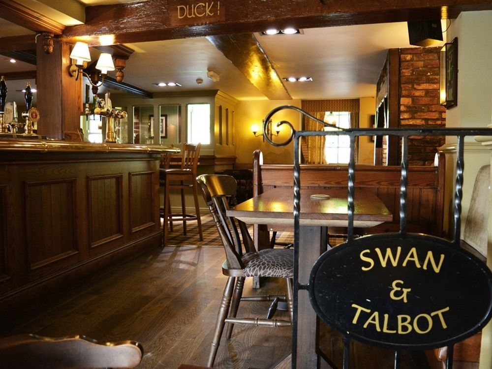Swan & Talbot Inn Wetherby Esterno foto