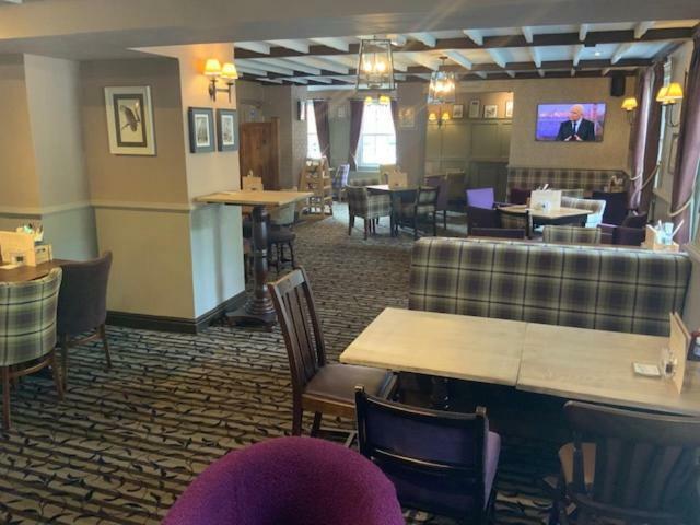 Swan & Talbot Inn Wetherby Esterno foto