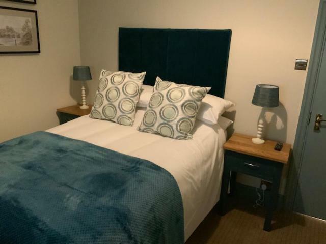 Swan & Talbot Inn Wetherby Esterno foto
